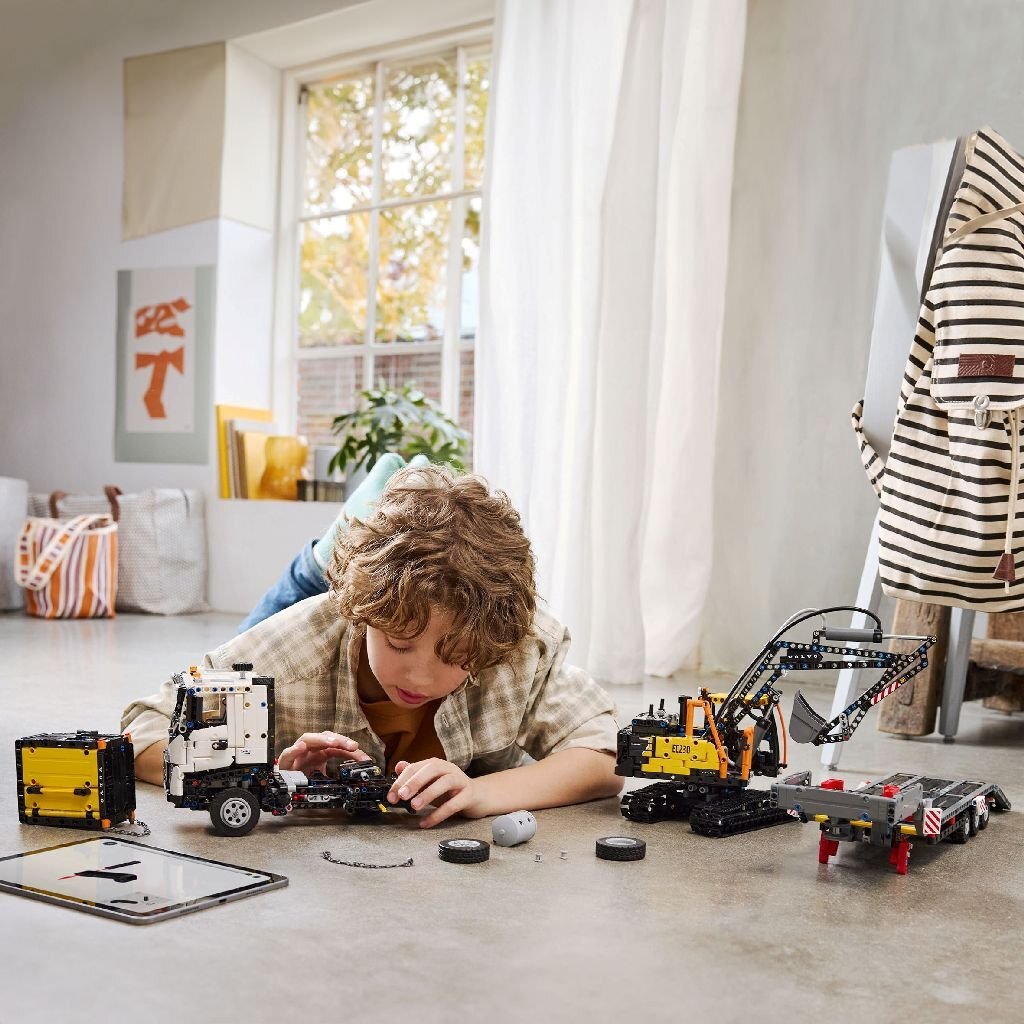 Lego Technic 42175 Volvo Fmx Truck &Amp; Ec230 Electrische Graafmachine